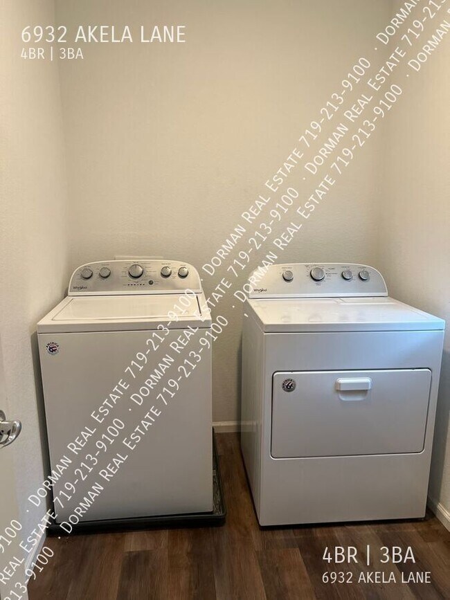 Building Photo - 6932 Akela Ln