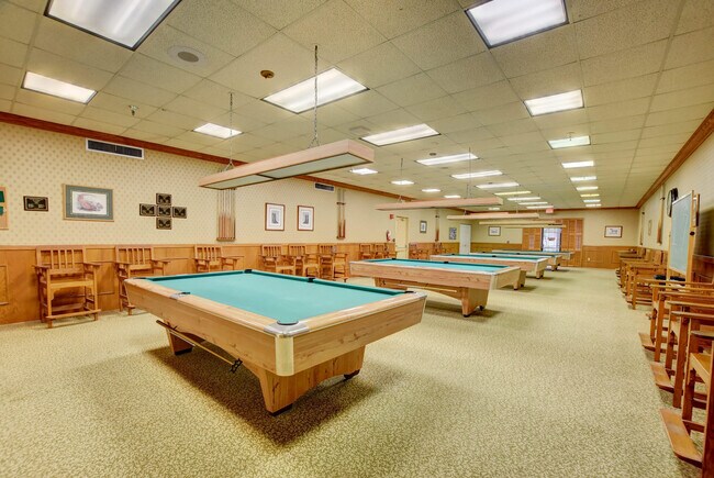 Building Photo - 7076 Huntington Ln