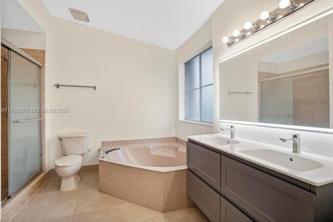 Building Photo - 11462 NW 48th Terrace