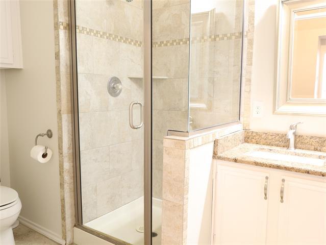 Building Photo - 9805 Carmel Valley Dr