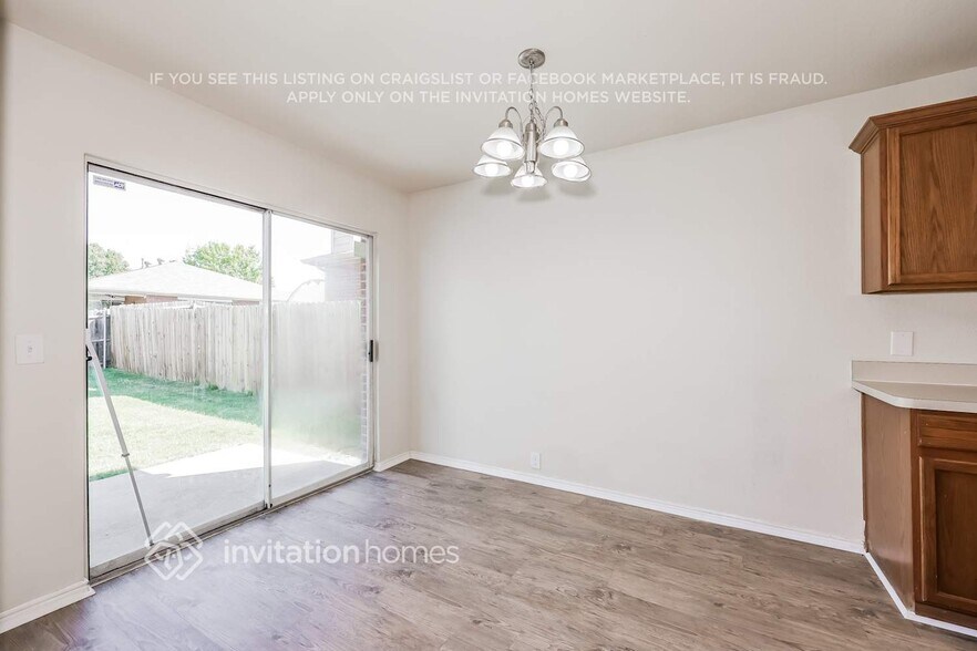 Building Photo - 1805 White Feather Ln