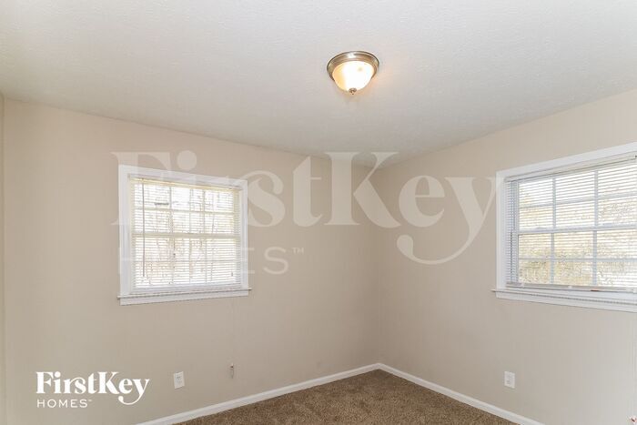 Building Photo - 6698 Kull Dr