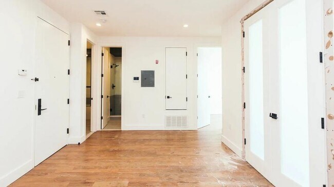 Building Photo - 2 bedroom in BROOKLYN NY 11237