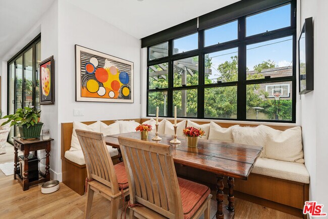 Building Photo - 2230 Malcolm Ave