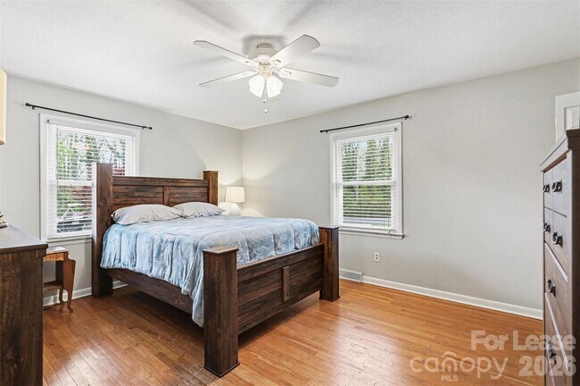 Building Photo - 113 Suncrest Rd