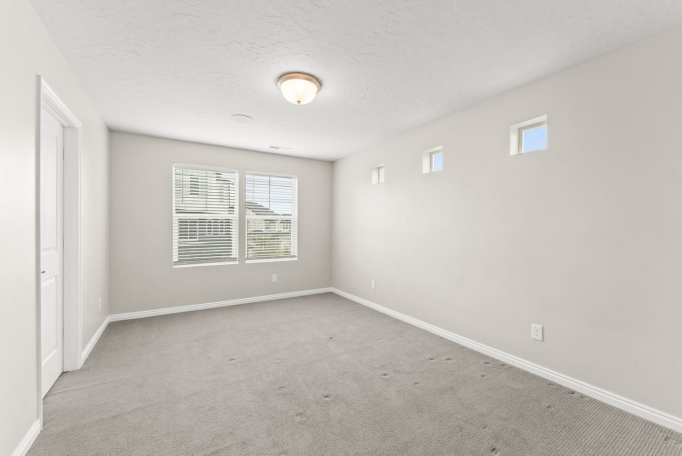 Building Photo - 104 E Polaris Dr