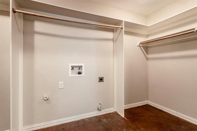 Building Photo - 206 Pr 4573