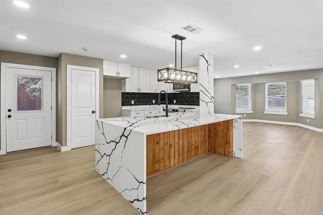 Building Photo - 10711 Cromwell Dr