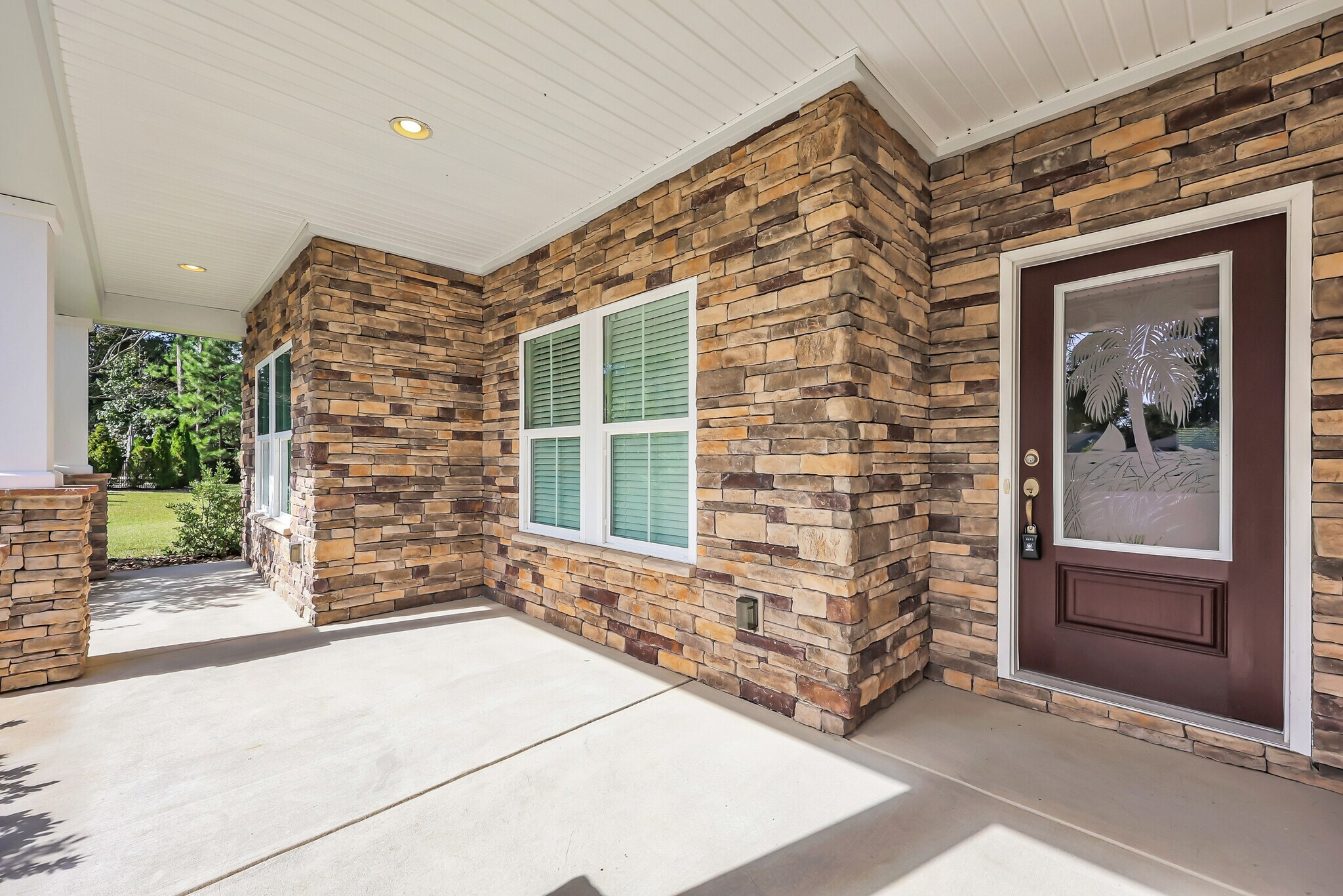 Building Photo - 1758 Edgewood Dr