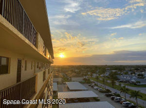 Building Photo - 500 Palm Springs Blvd