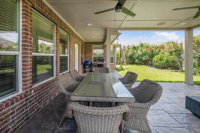 Building Photo - 25227 Hawthorne Blossom Dr
