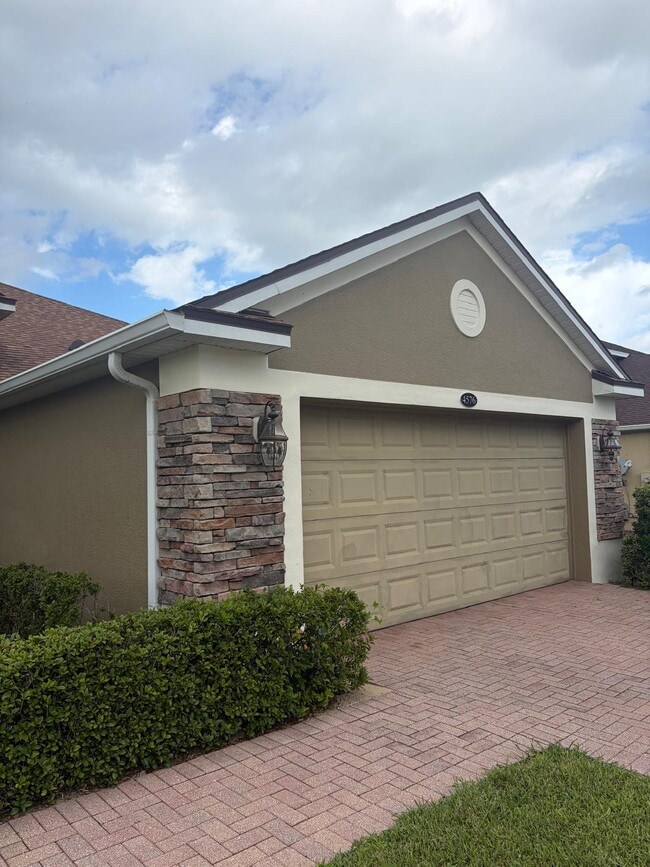 Building Photo - 4576 Barbados Loop