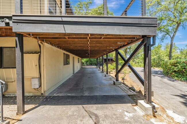 Building Photo - 24 El Rey Rd
