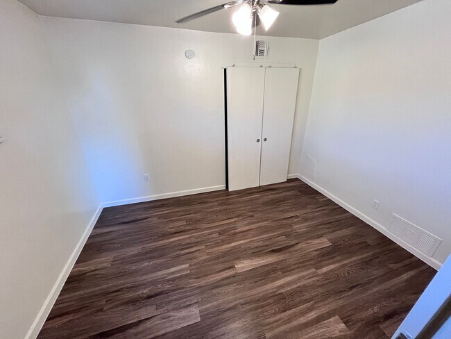 Building Photo - 7130 E 30th St