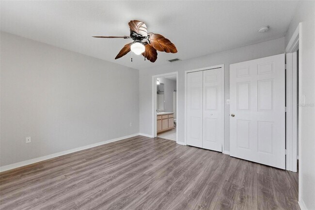 Building Photo - 5479 Vineland Rd