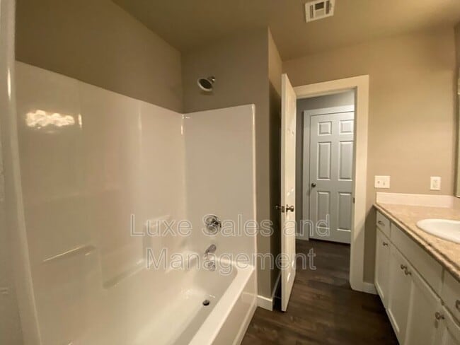 Building Photo - 1503 MacAlpine St