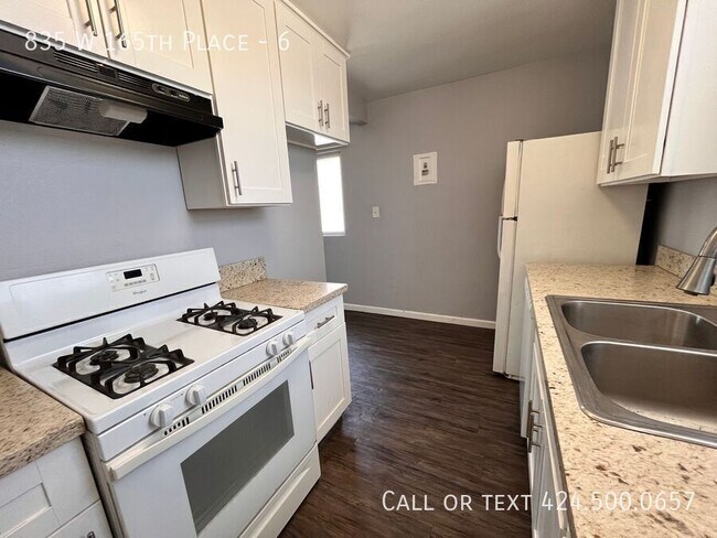 Building Photo - 835 W 165th Pl