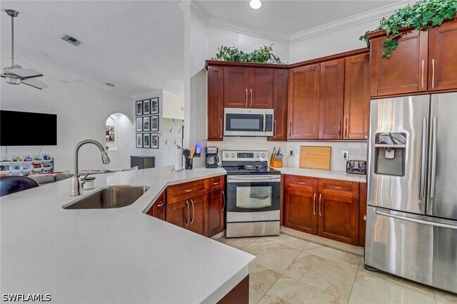 Building Photo - 2026 SW 31st Terrace