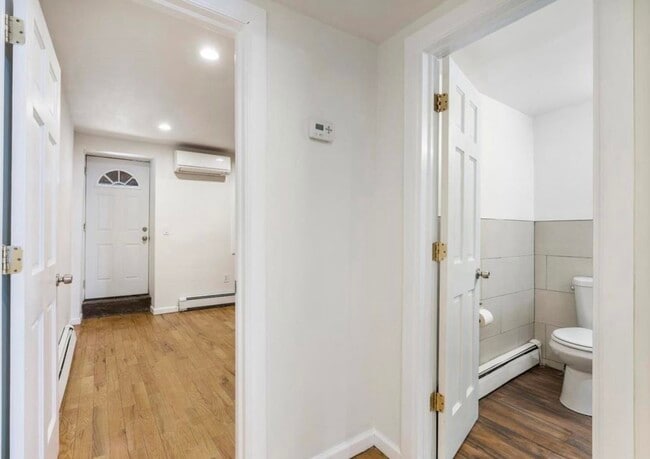 Building Photo - 65 Atlantic St