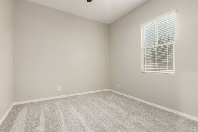 Building Photo - 7747 S 167th Ave