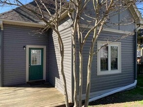 Building Photo - 303 Rosetta St