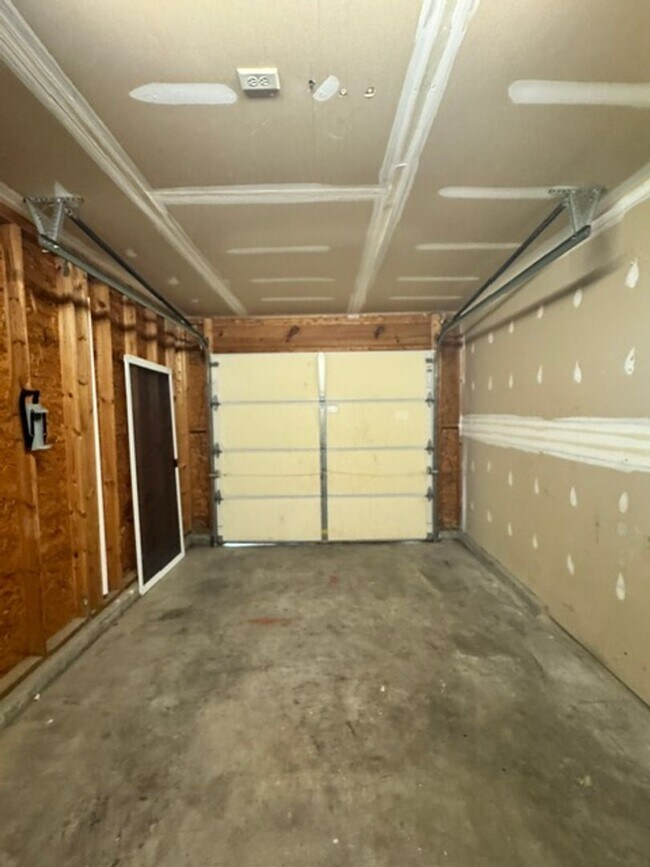 Building Photo - 7222 Konlack Ct