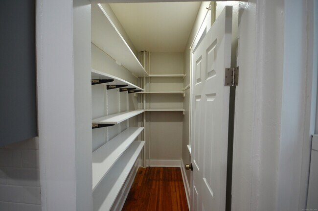 Building Photo - 68 Westfield Ave