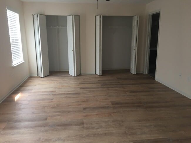 Building Photo - 1553 Long Meadow Trail
