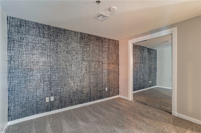 Building Photo - 4471 Dean Martin Dr