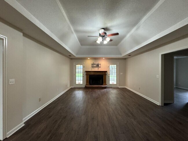Building Photo - 102 S Gala Ct