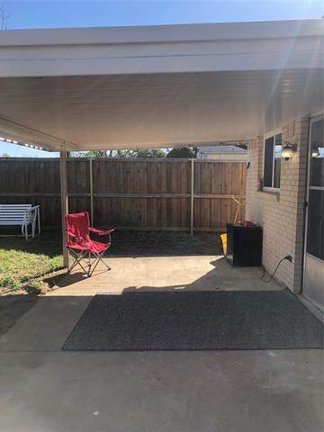 Building Photo - 601 Bur Oak Dr