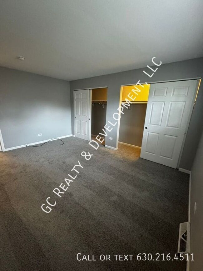 Building Photo - 1104 W 187th St
