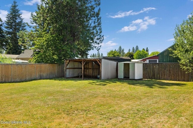 Building Photo - Manufactured Home 3 bed 1.5 bath RV Parking/Fenced Yard