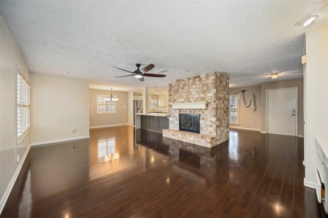 Building Photo - 9871 Sageaspen Ln