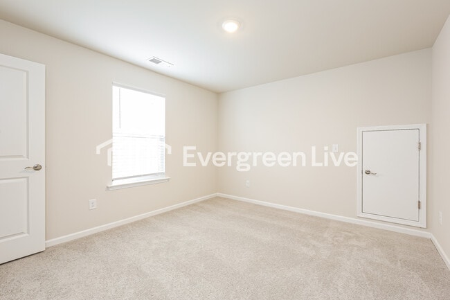 Building Photo - now