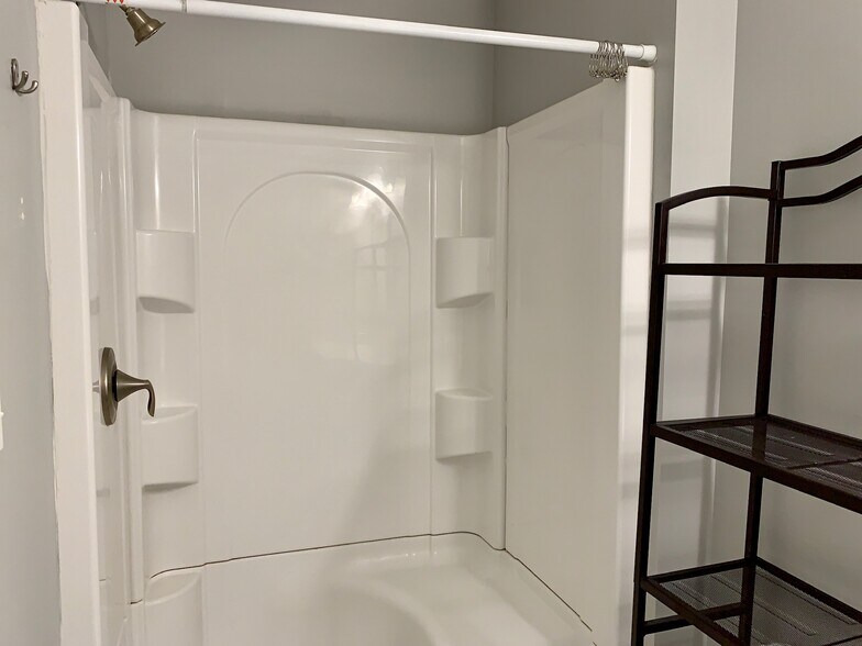 Building Photo - 5439 Penn Ave