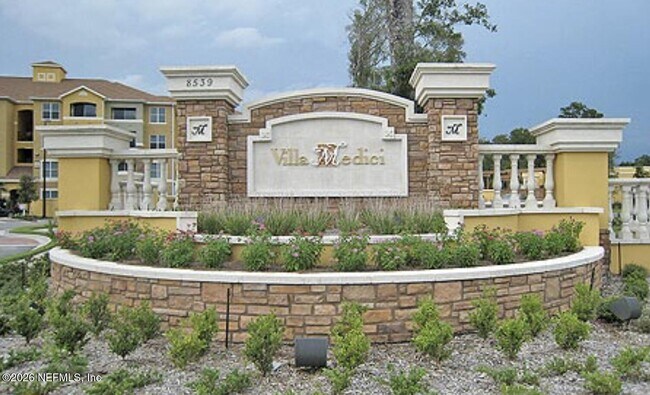 Building Photo - 8539 Gate Pkwy W