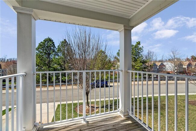 Building Photo - 570 Abbey Village Cir