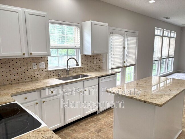 Building Photo - 8620 Grey Squirrel Ct