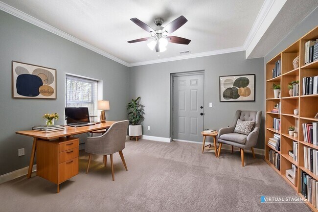 Building Photo - Spacious 5BR House in Asheville