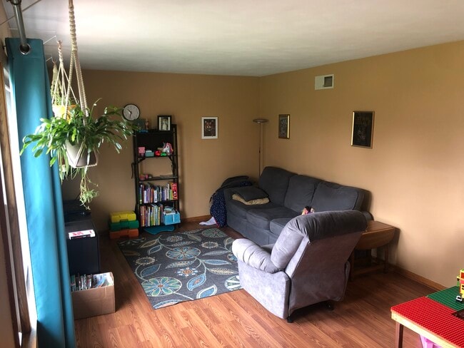 Building Photo - 306 S Franklin St