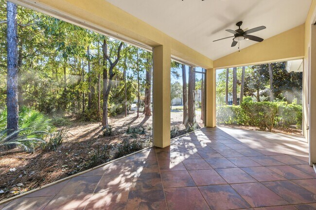Building Photo - 2928 Pine Valley Dr