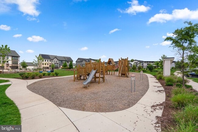 Building Photo - 7735 Steatite Ln