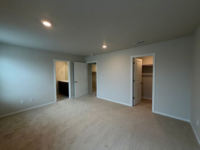 Building Photo - Brand New Construction! 3 Bed + Loft, 2.5 Bath