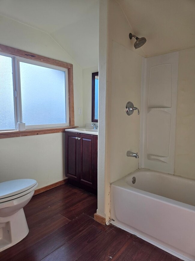 Building Photo - Aberdeen, WA., 3 bedroom, 1 bath home for RENT