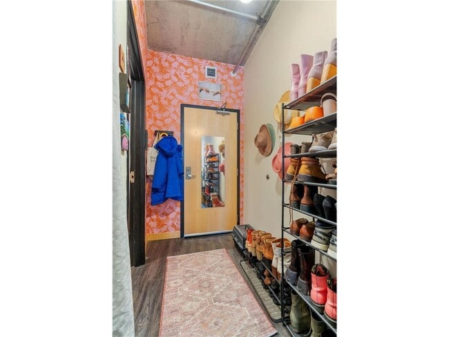 Building Photo - 720 N 4th St