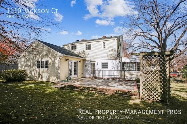 Building Photo - 1110 Jackson Ct