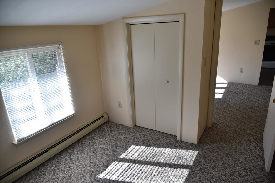 Rear Bedroom Closet - 811 Painter St