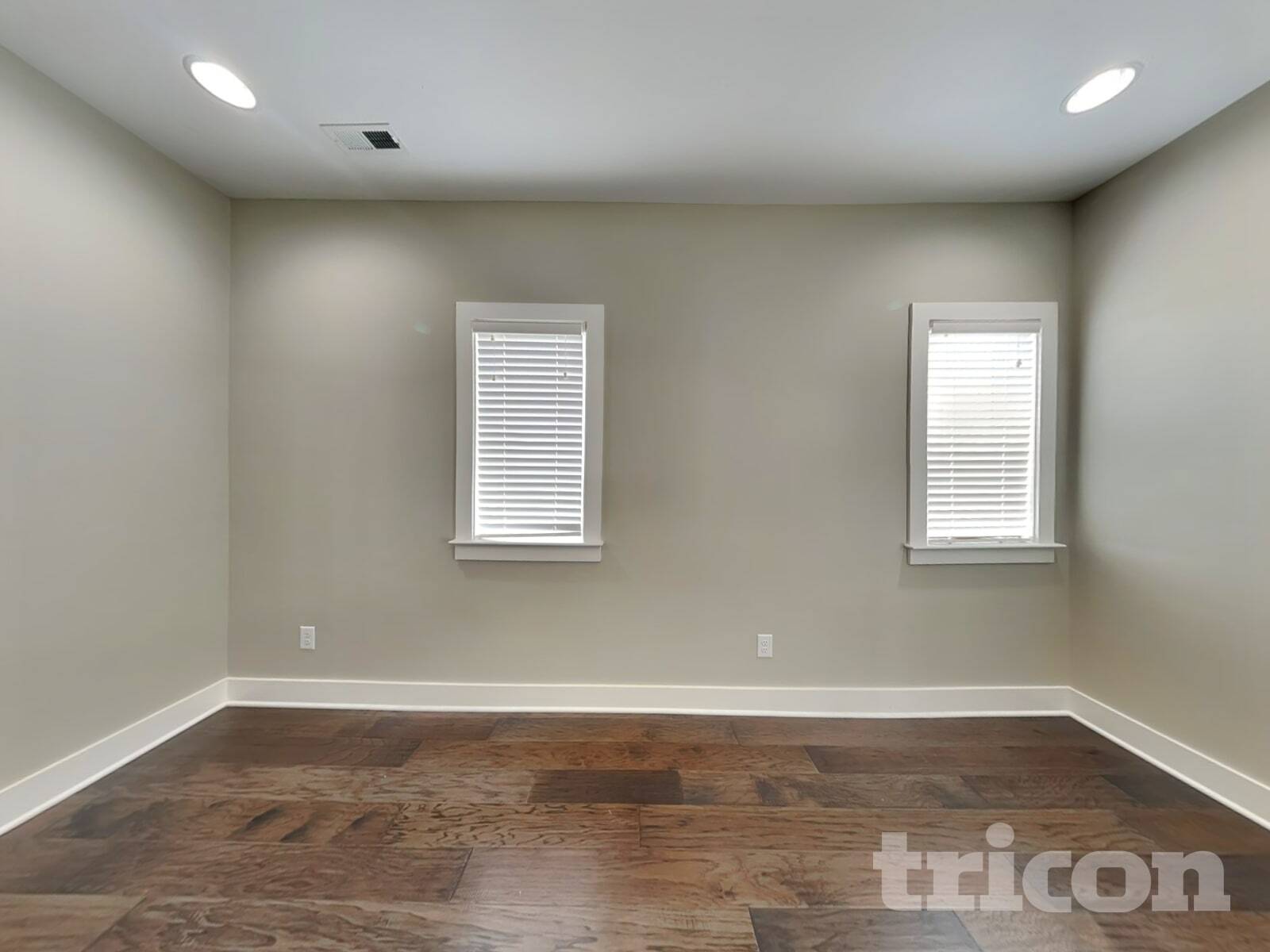 Building Photo - 6817 Charlotte Pike