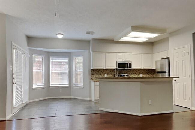 Building Photo - 20814 Greenfield Trail